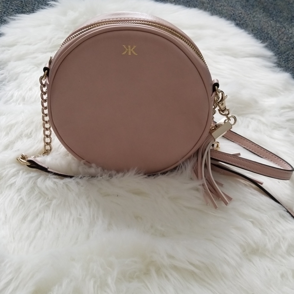 Kelly & Katie Circle Crossbody Bag - Picture 4 of 8
